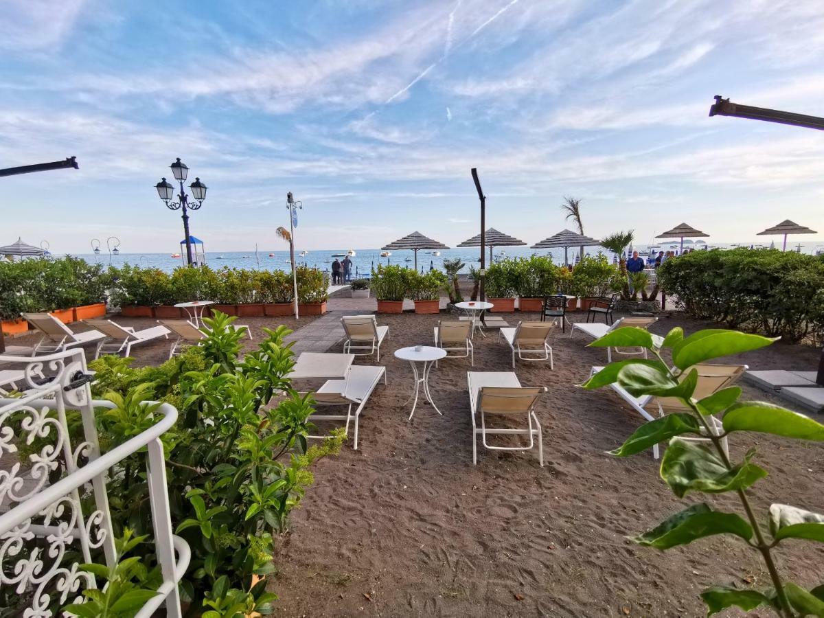 La Caravella Di - Relais&beach Aparthotel 3*