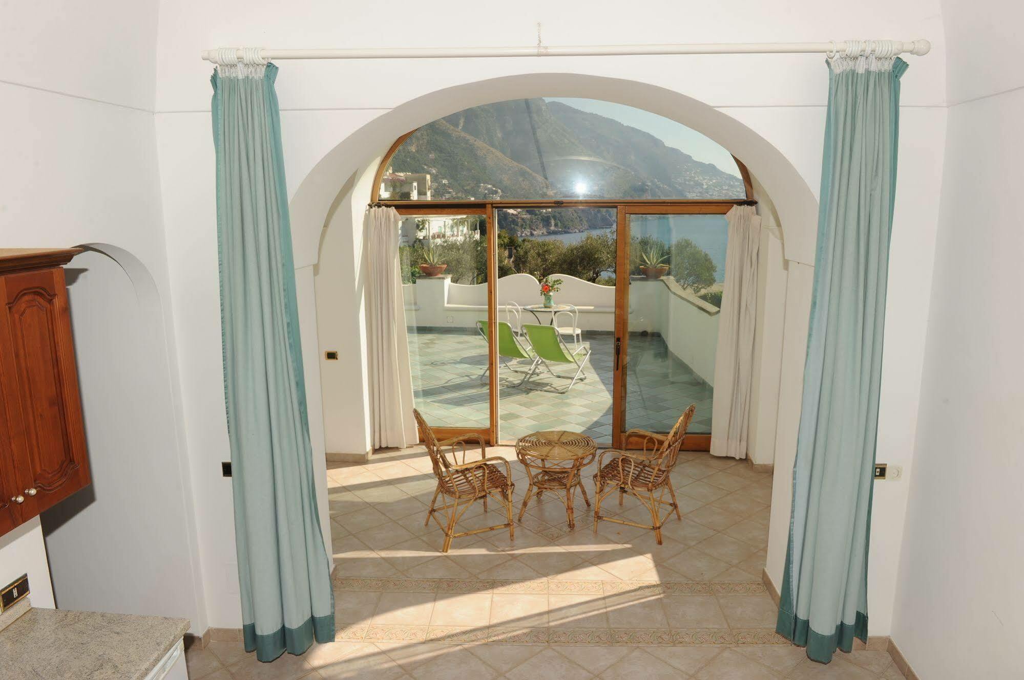 Dimora Fornillo Hotel