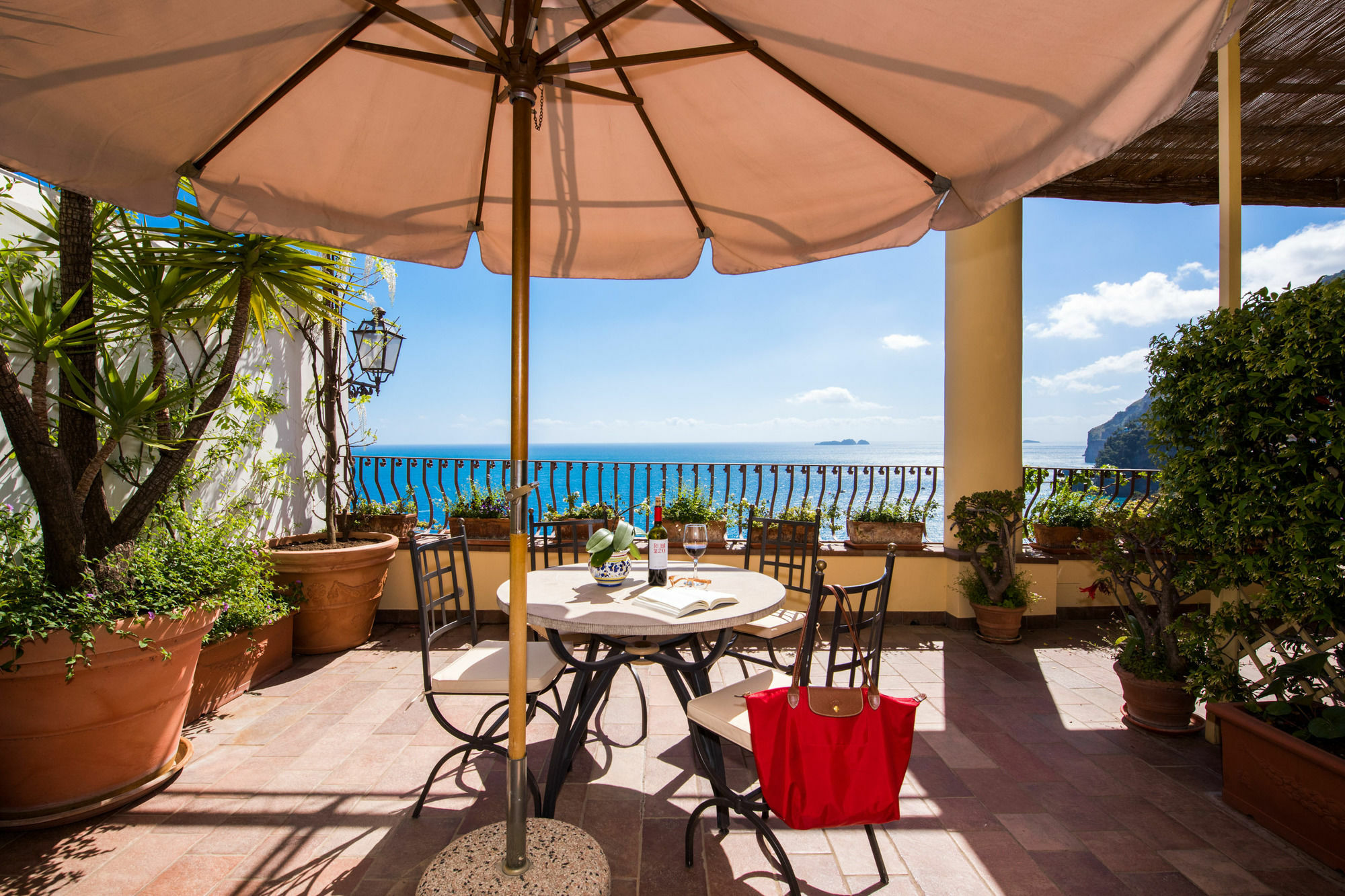 California Hotel Positano