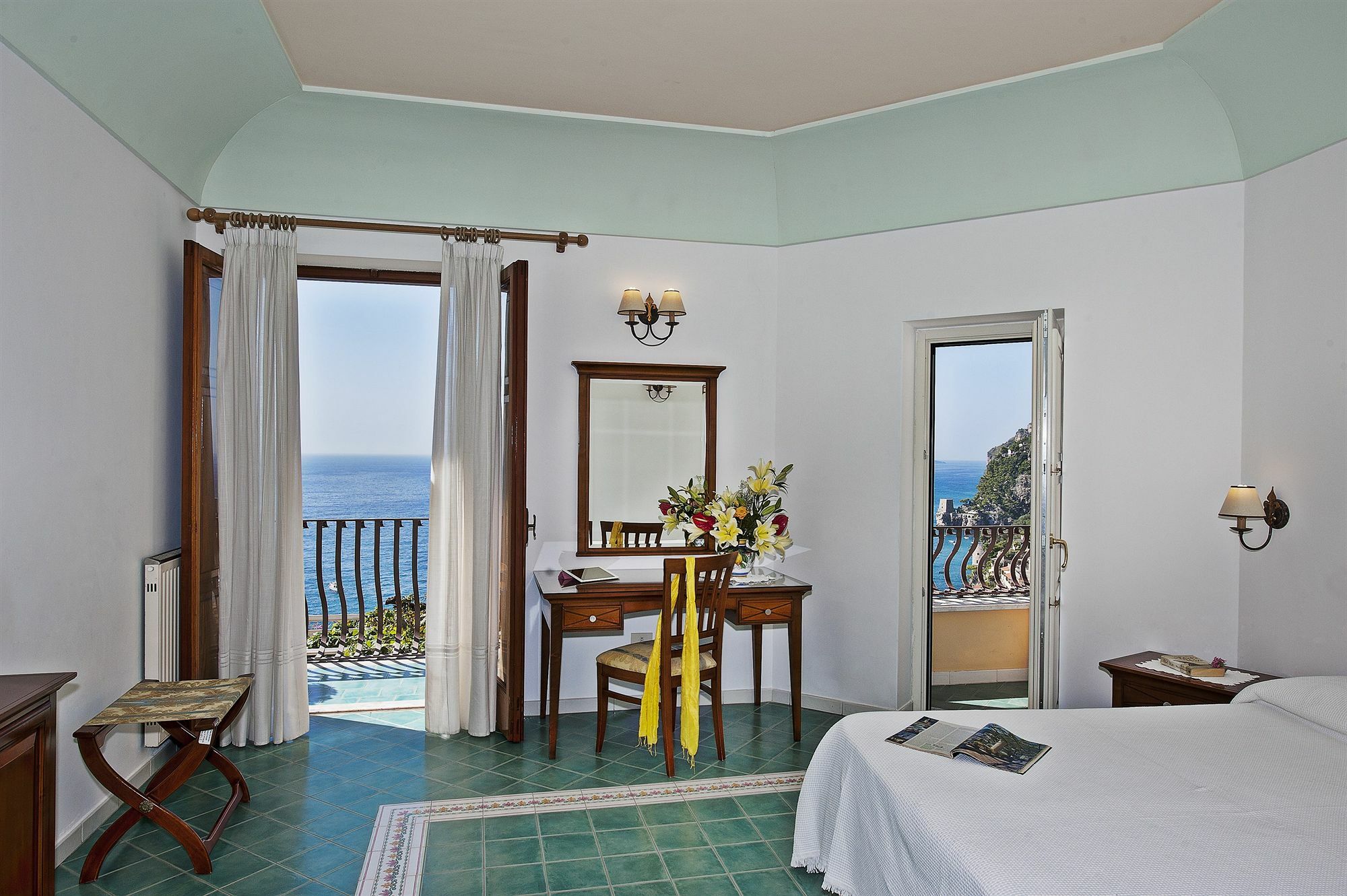 California Hotel