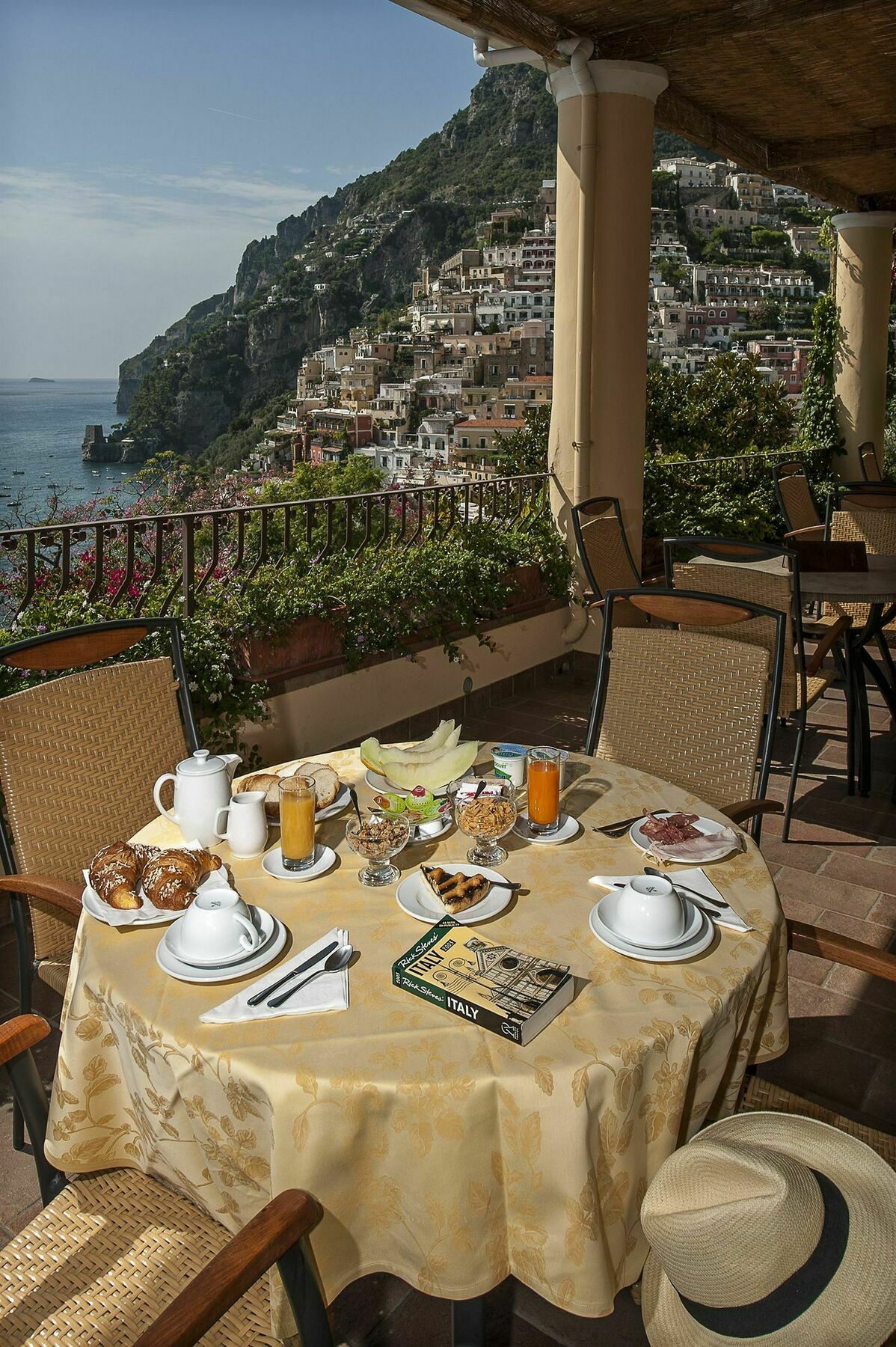 California Hotel