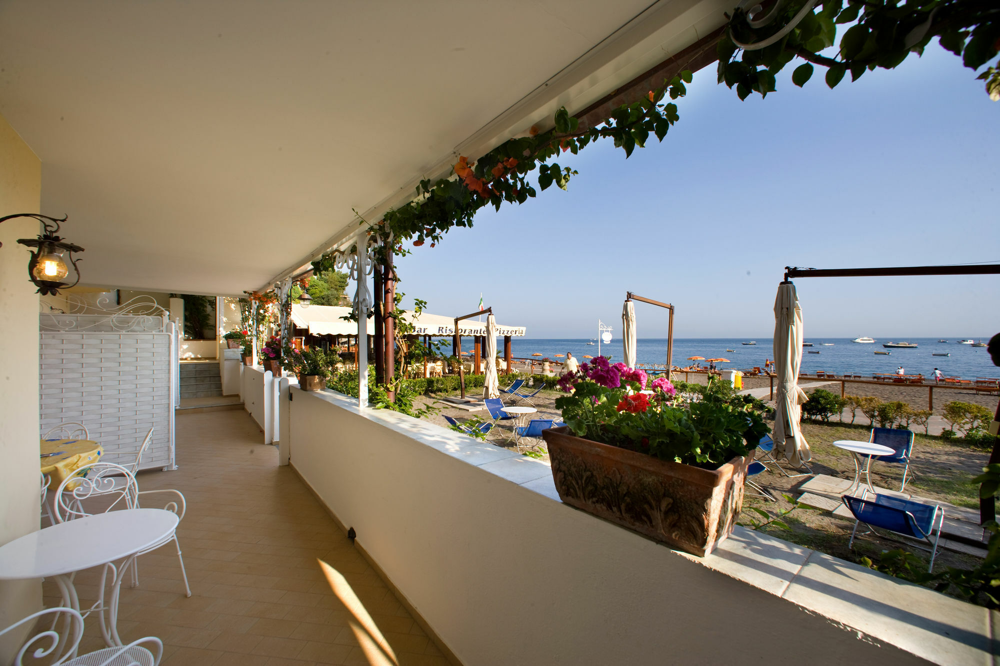 La Caravella Di - Relais&beach Aparthotel 3*