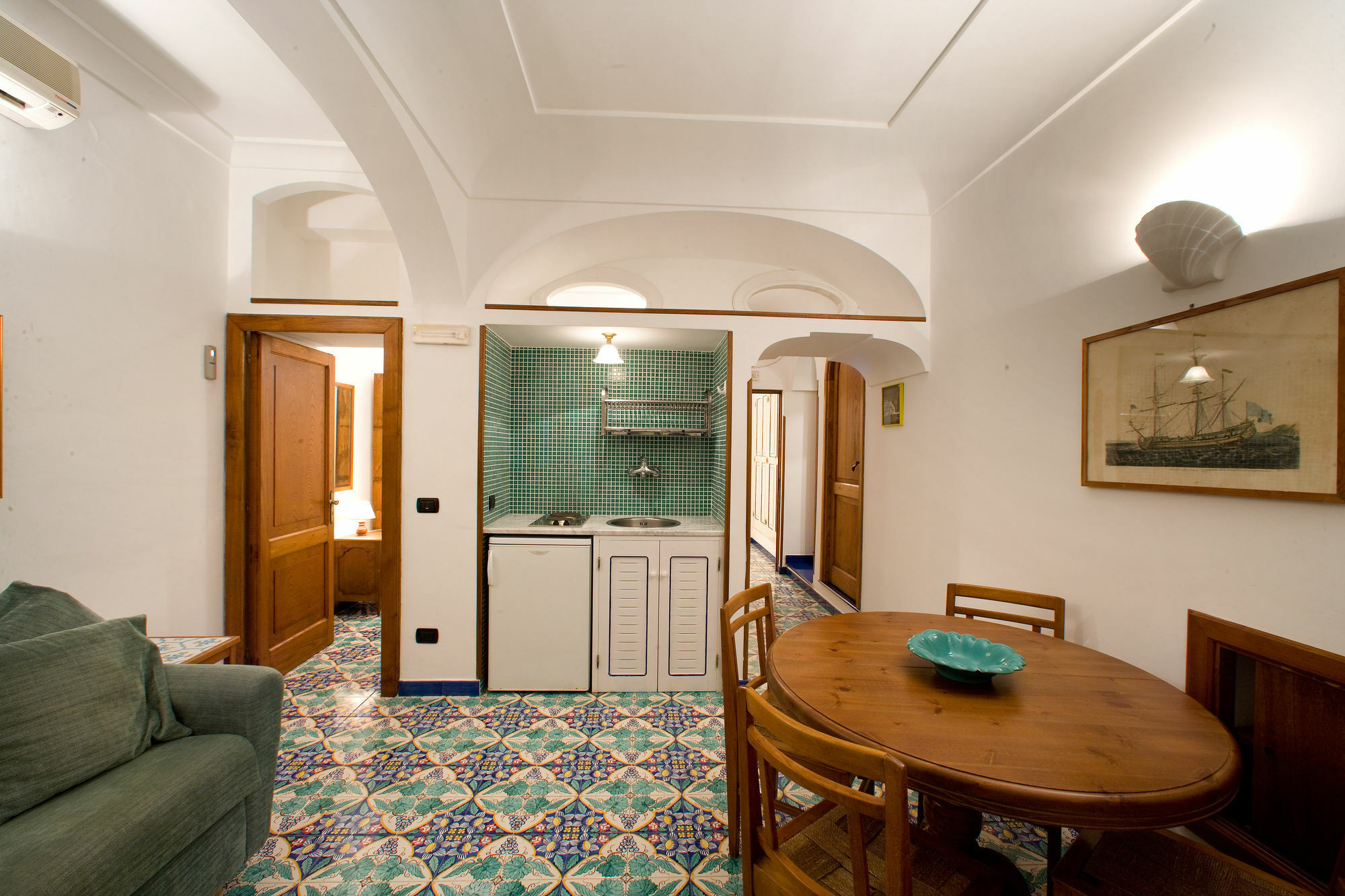 Aparthotel La Caravella Di - Relais&beach 3*