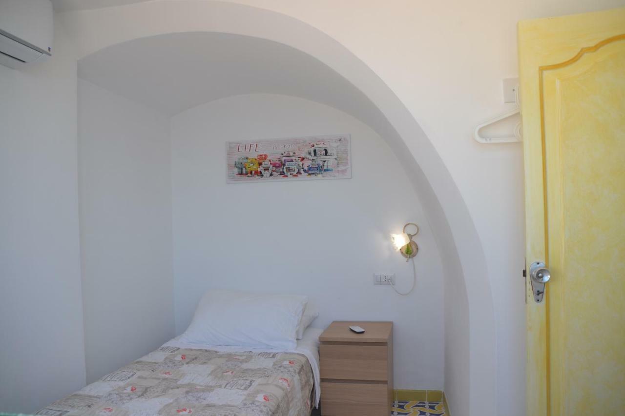 Alexa & Ella House