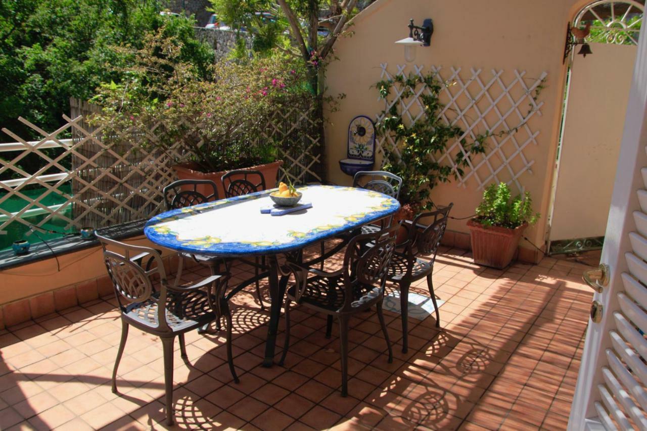 Apartment Flower Power Positano