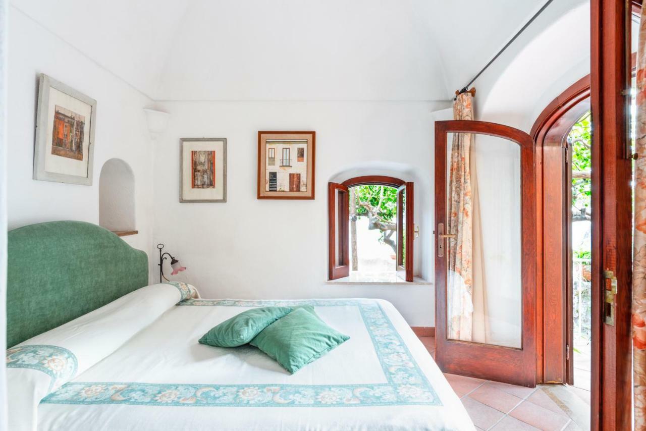 Casa Claudius - *