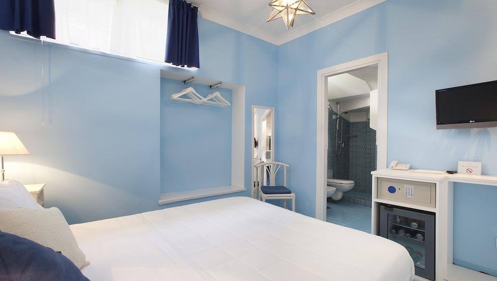 Hotel Bougainville 3*