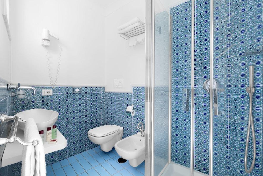 Hotel Bougainville