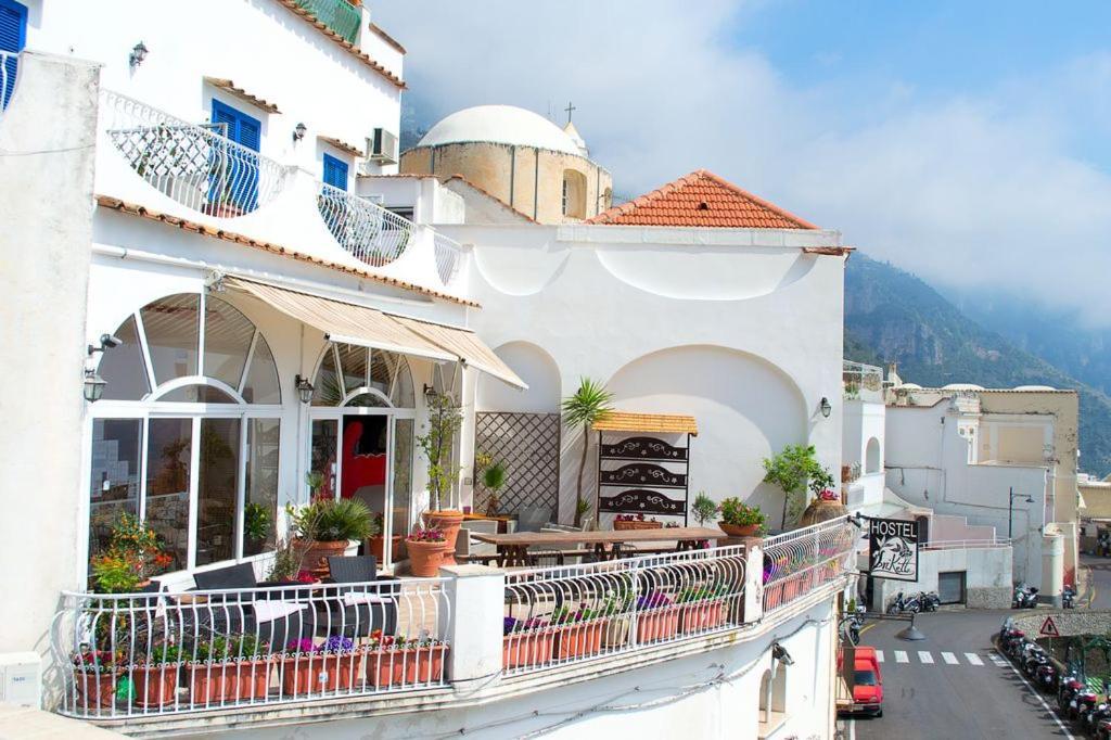 Brikette Hostel Positano