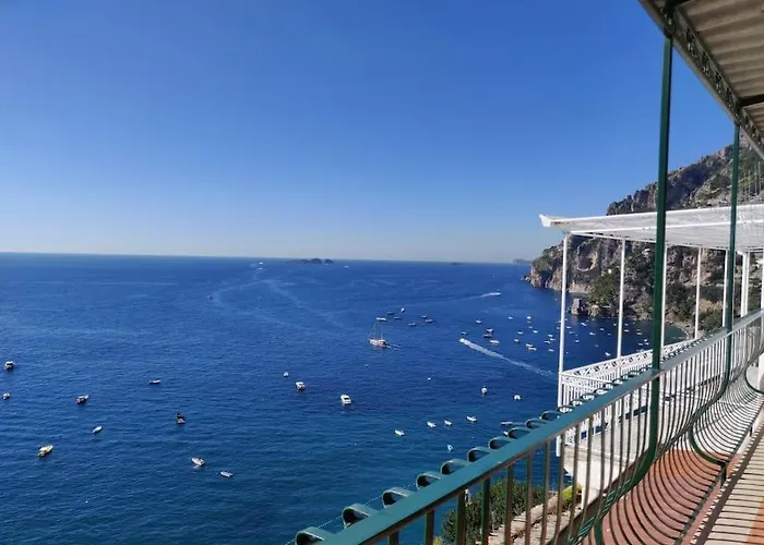Pleasant Apartment With Charming Sea View