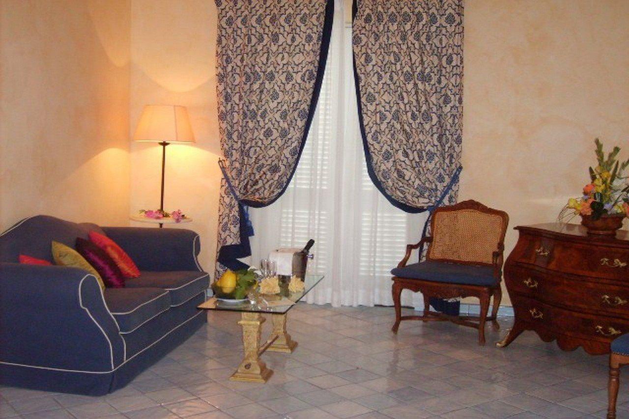 Posa Posa Positano