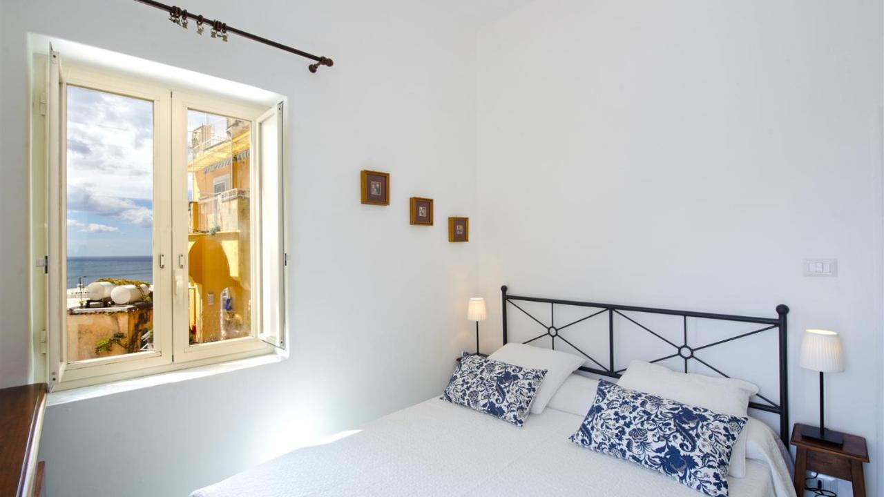 Casa Leonilde 4, Emma