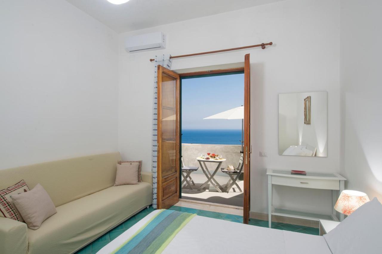Giovanni's House Guest house