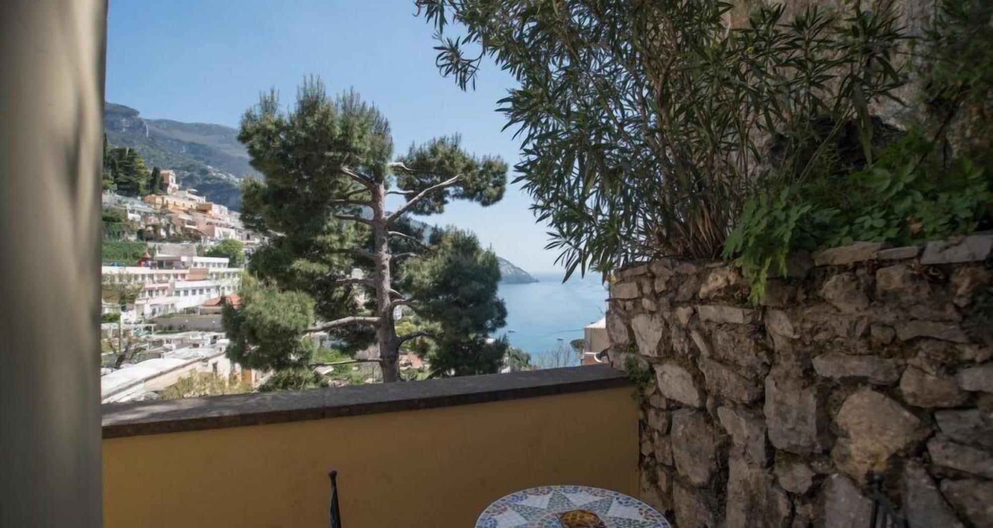 Posa Posa Positano