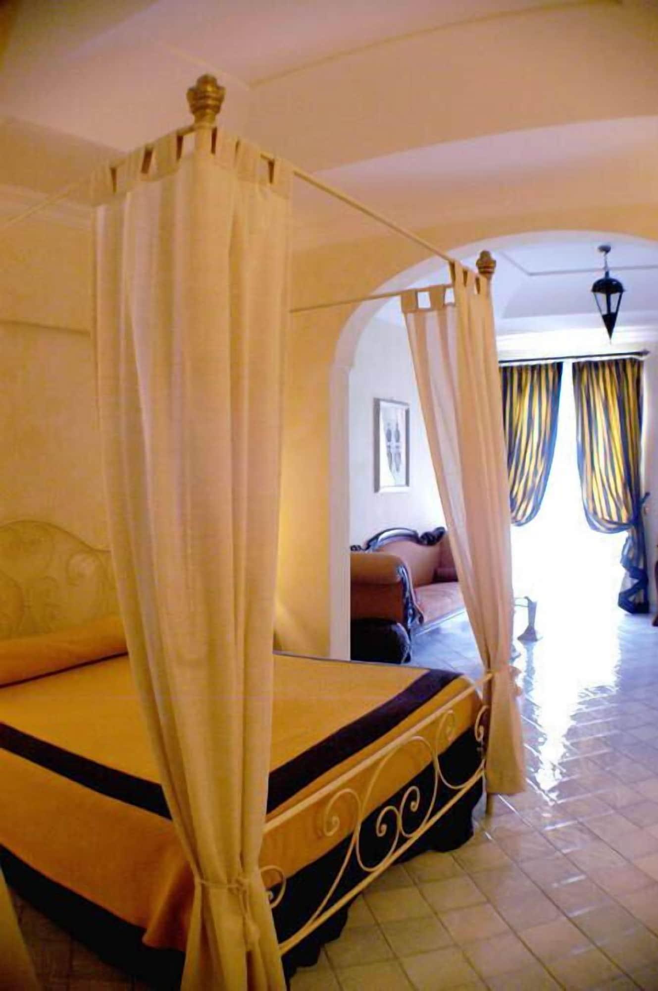 Hotel Posa Posa 4*
