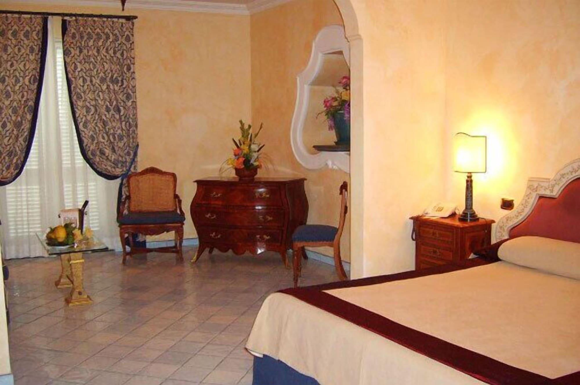 Hotel Posa Posa