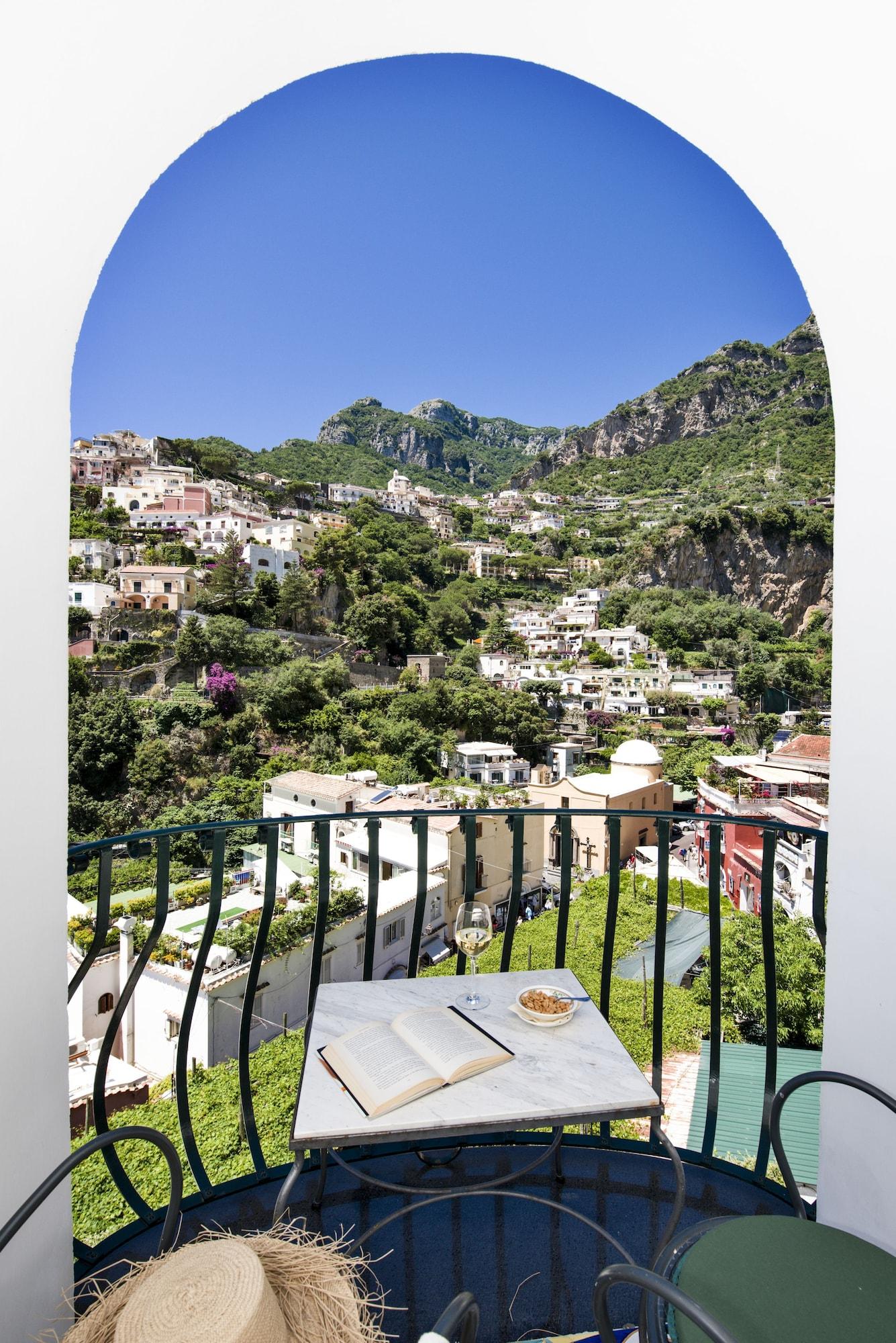 Savoia 4*