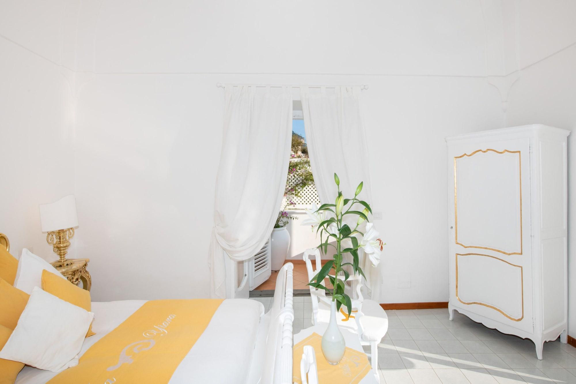 Bed & Breakfast Yiara (adults Only)