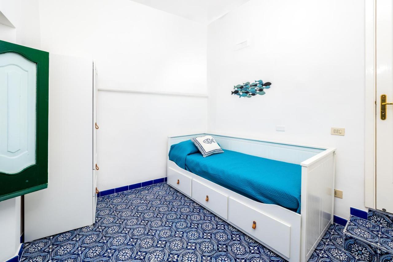 Dream - De Vivo Realty *