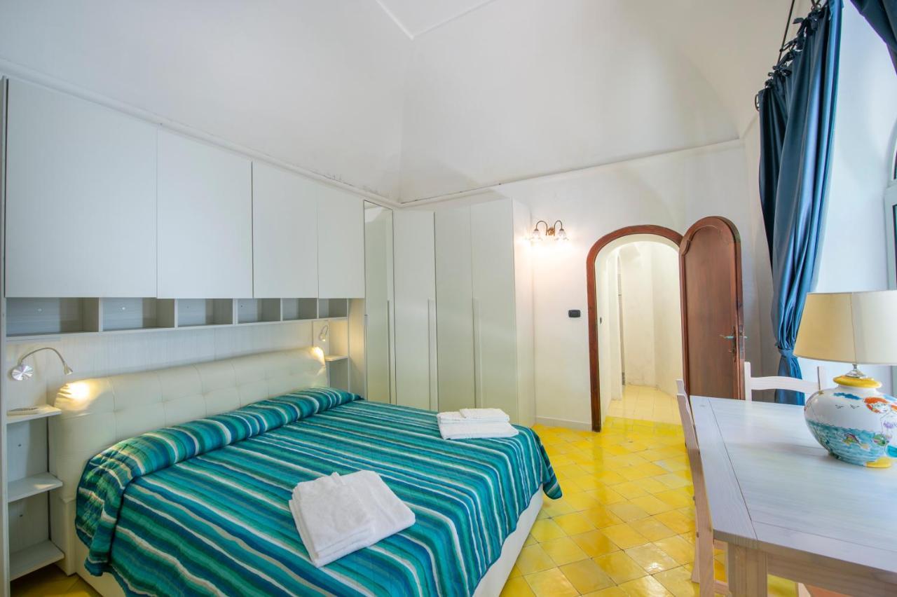 Elio Apartment *
