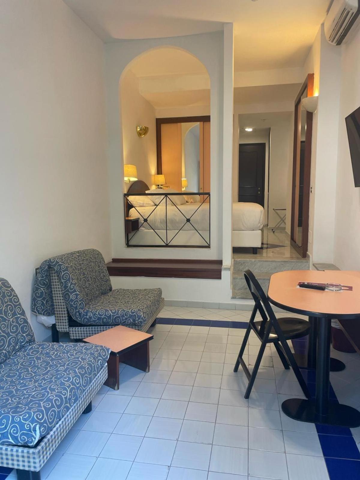 Stanza 913 Royal Positano