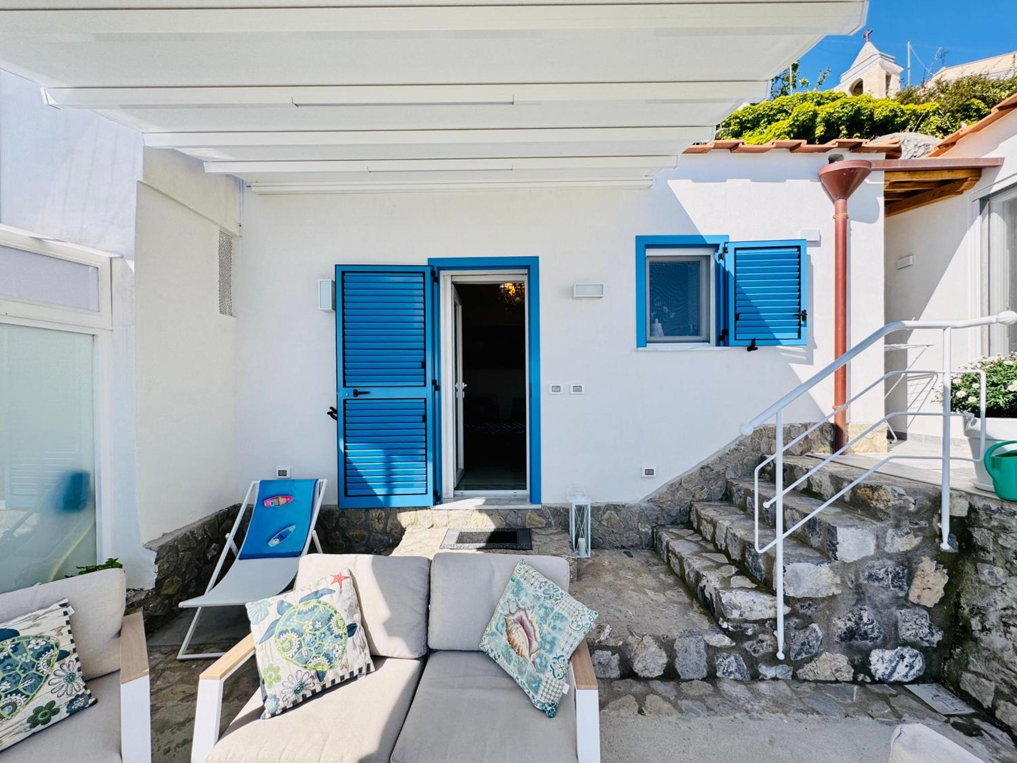Yourhome - White House Gio *
