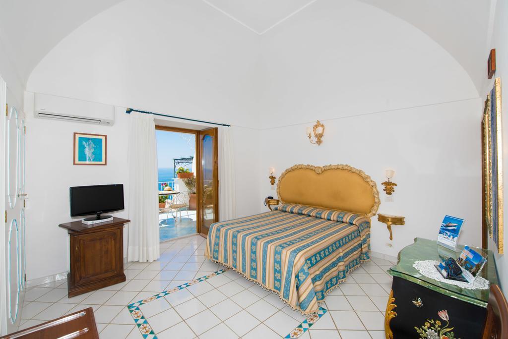 Aparthotel La Rosa Dei Venti 3*