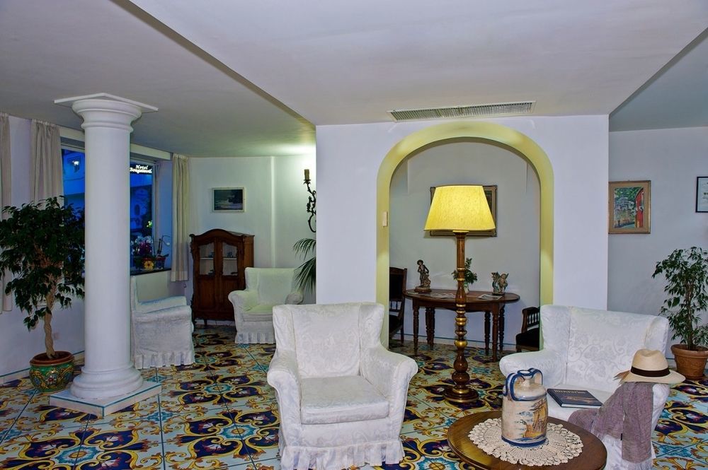 Savoia 4*