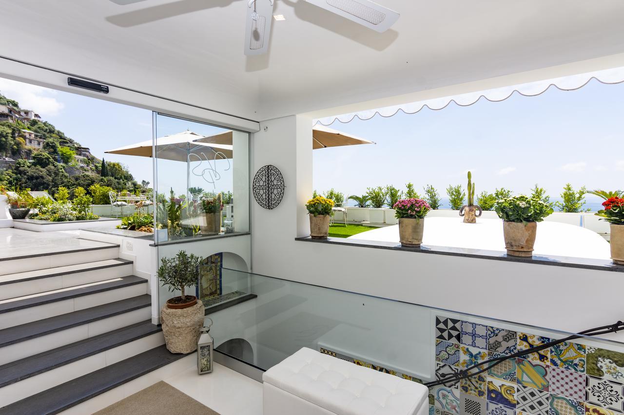 Pietra Santa Positano