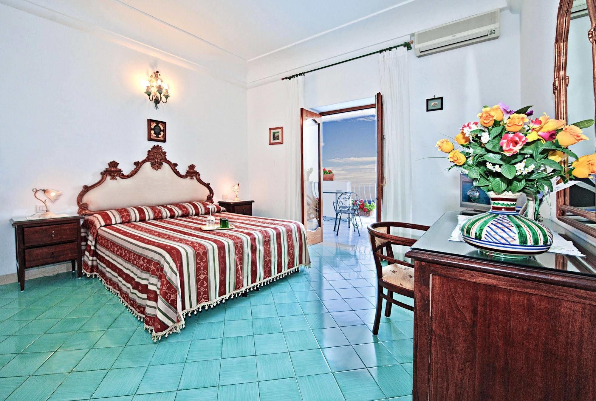 La Rosa Dei Venti Aparthotel Positano