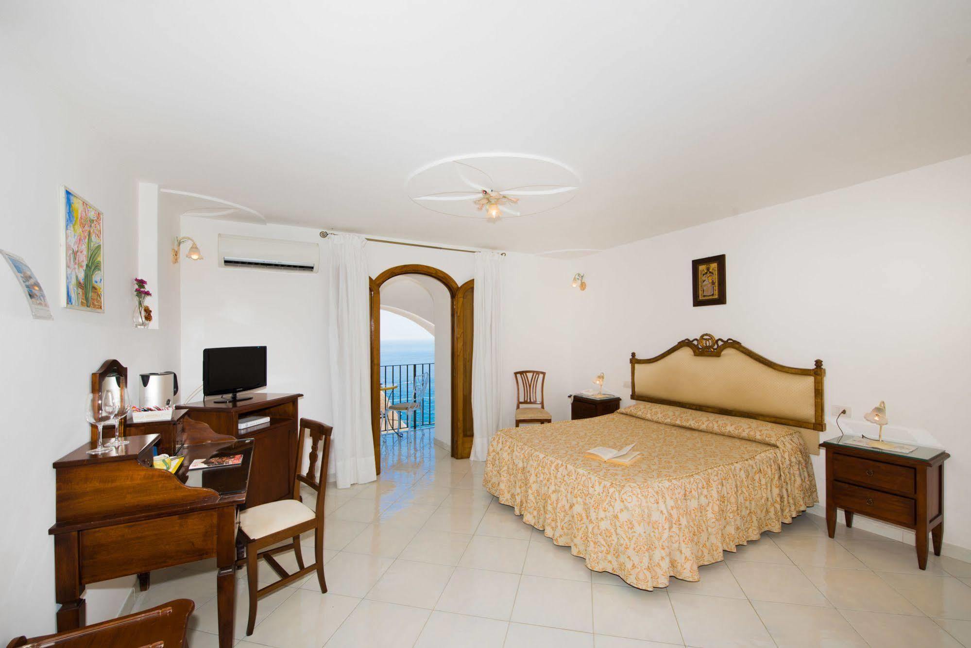 Aparthotel La Rosa Dei Venti