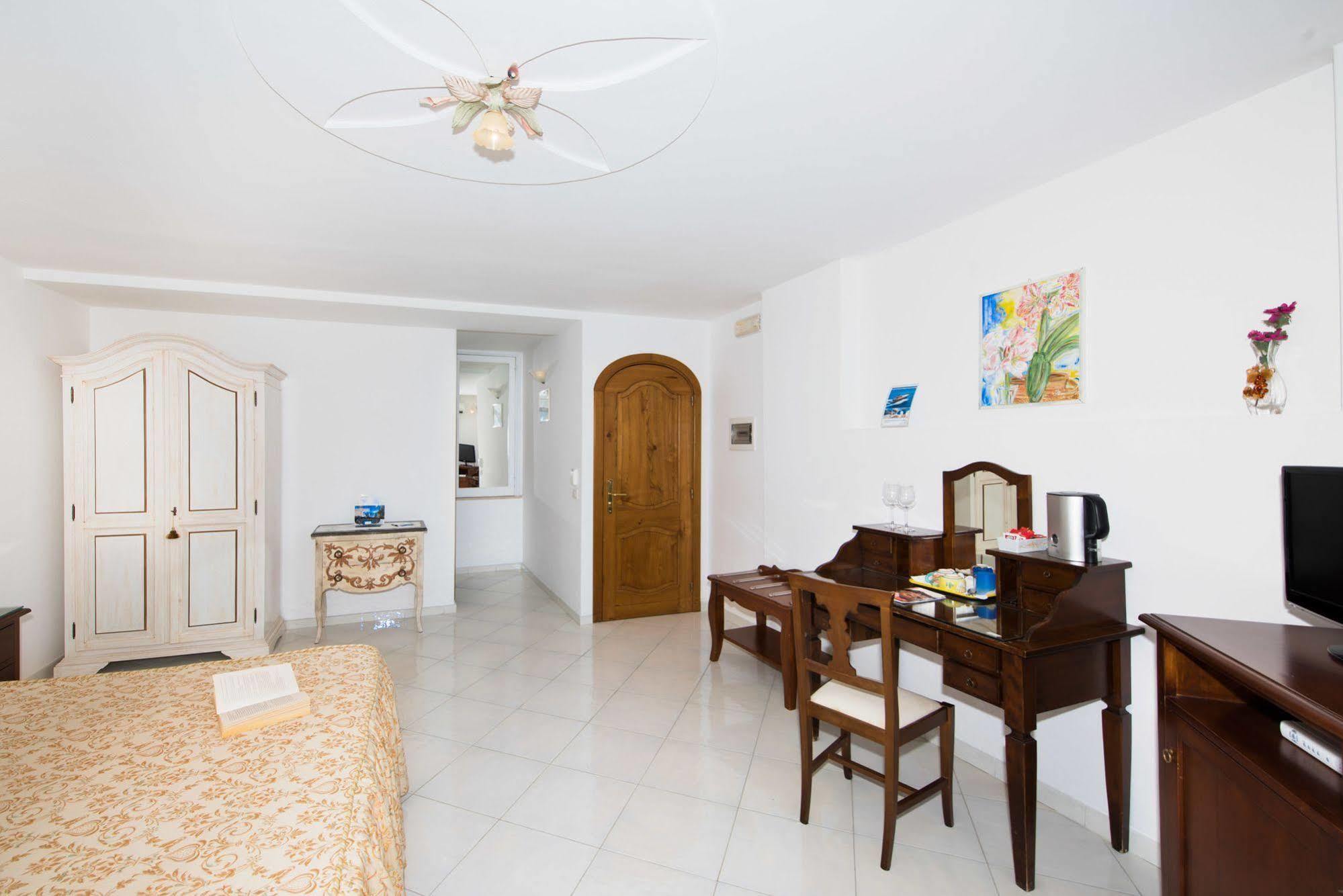 La Rosa Dei Venti Aparthotel Positano