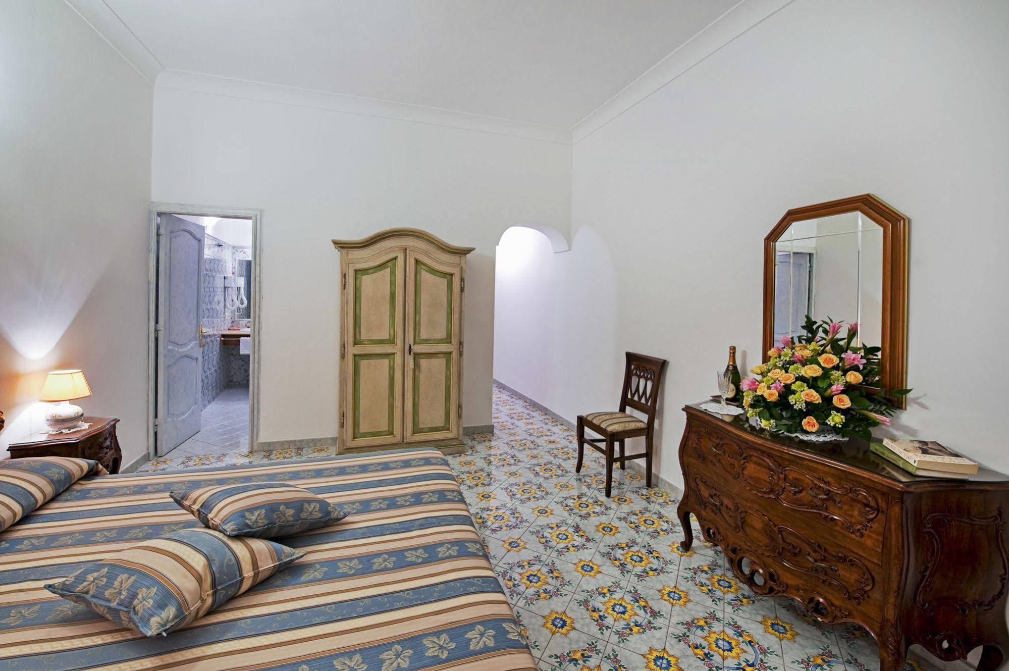 La Rosa Dei Venti Aparthotel Positano