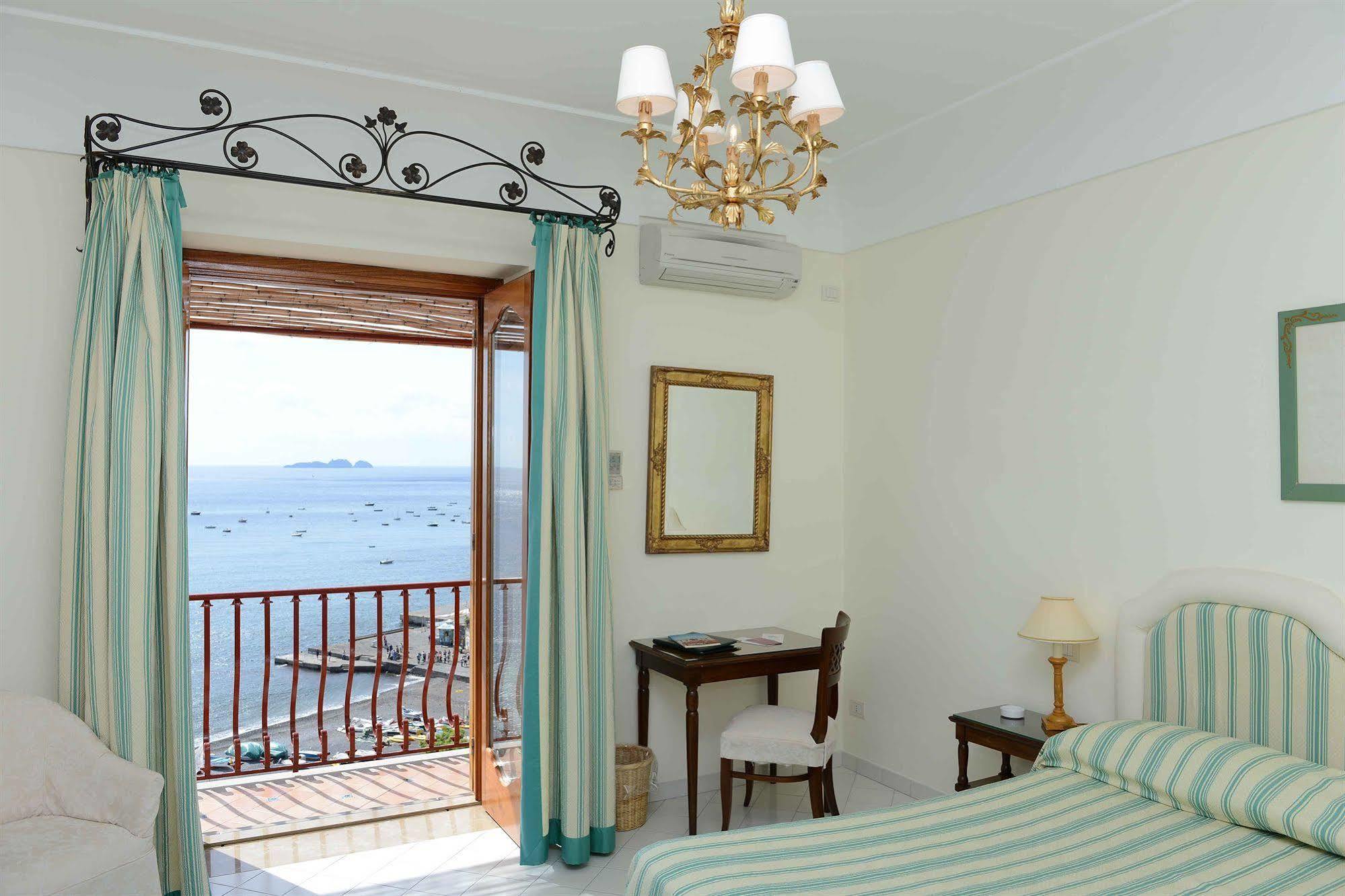 Buca Di Bacco Hotel 4*