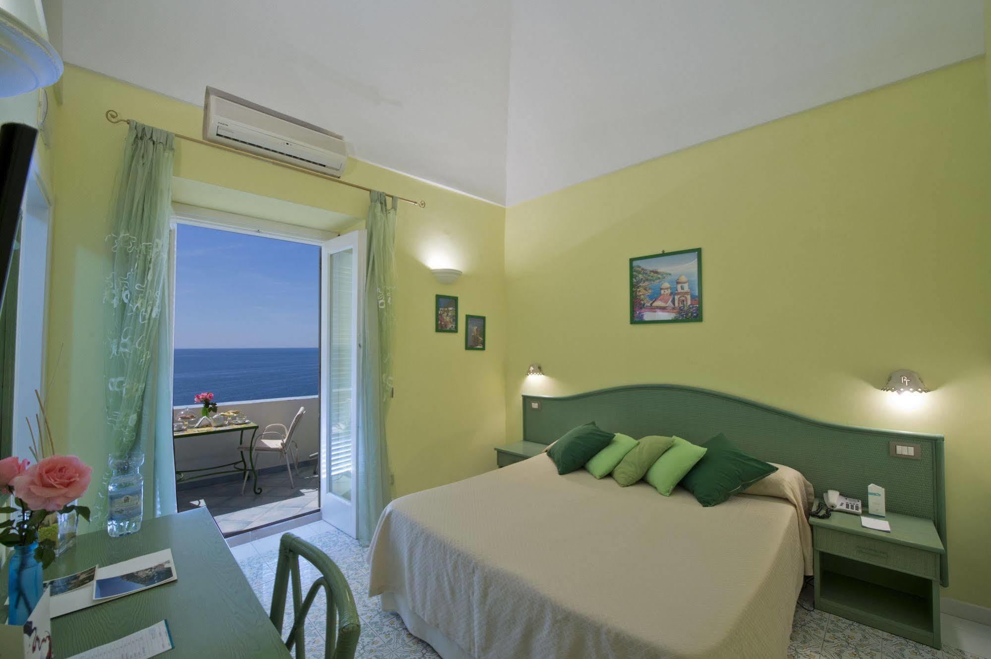 Palazzo Talamo Hotel 3*