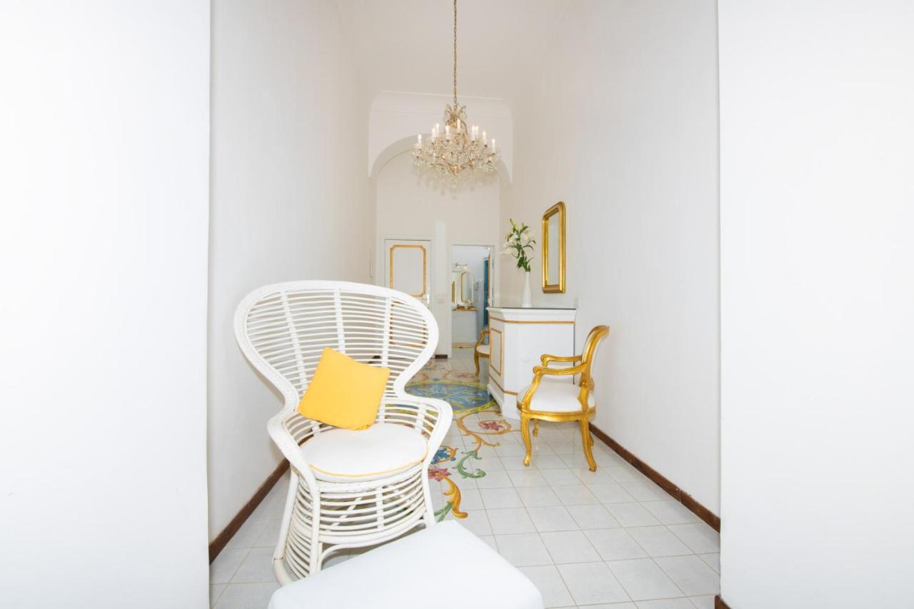 Yiara (adults Only) Positano