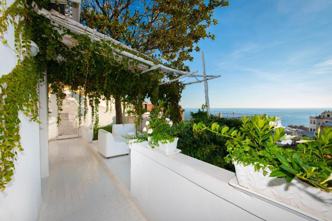Yiara (adults Only) Bed & Breakfast