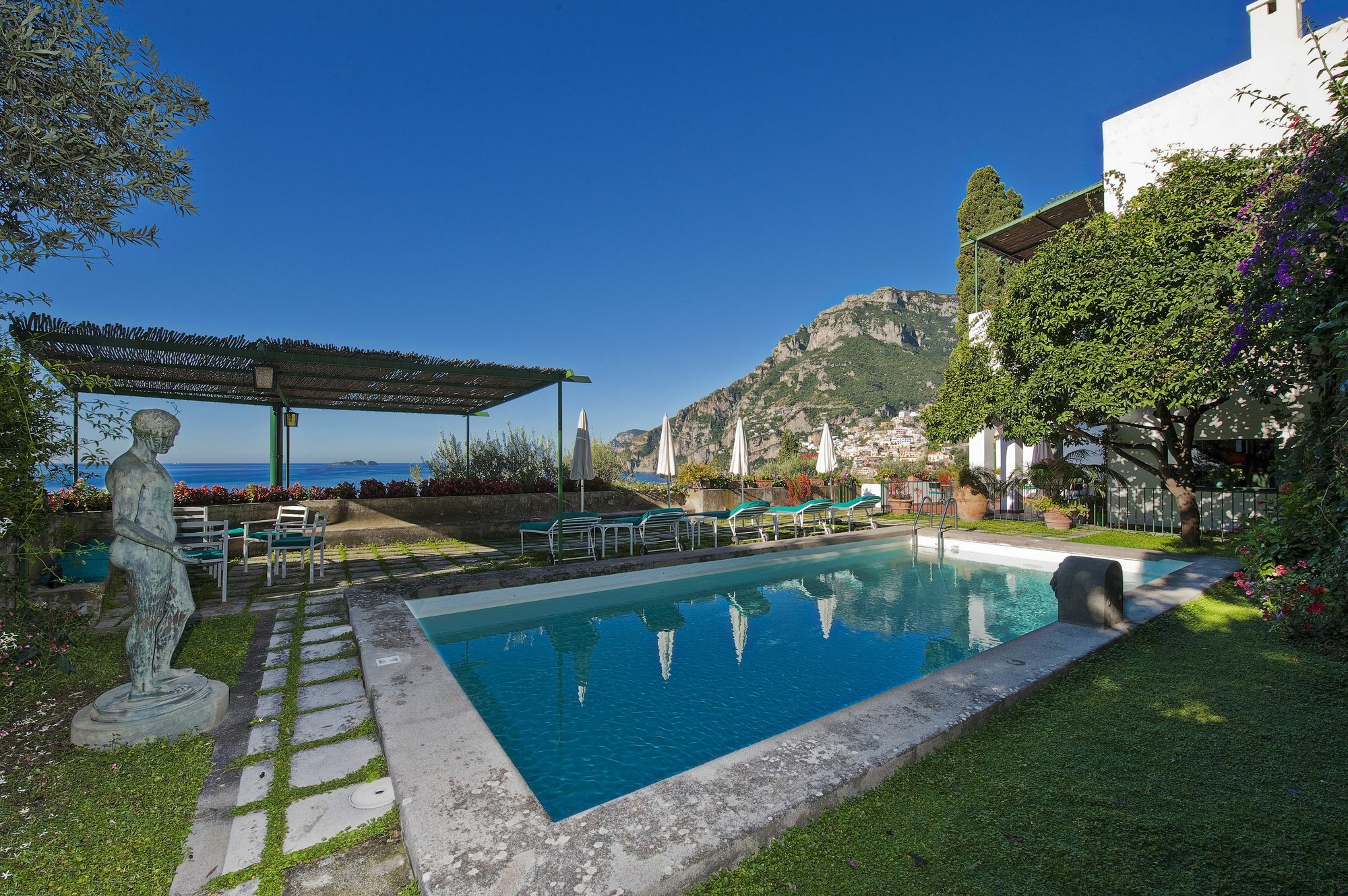 Magenta Villa *
